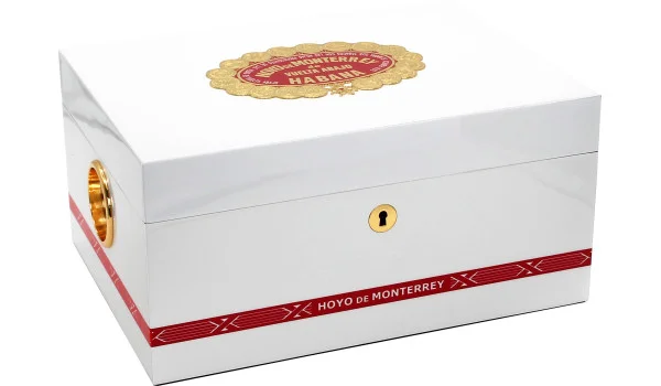 Hoyo de Monterrey Global Brand Humidor на 30–50 сигар
